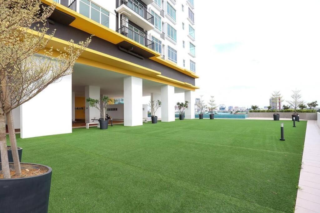 Novo 8 Residence Bachang By Heystay Management Kampong Tambak Luaran gambar