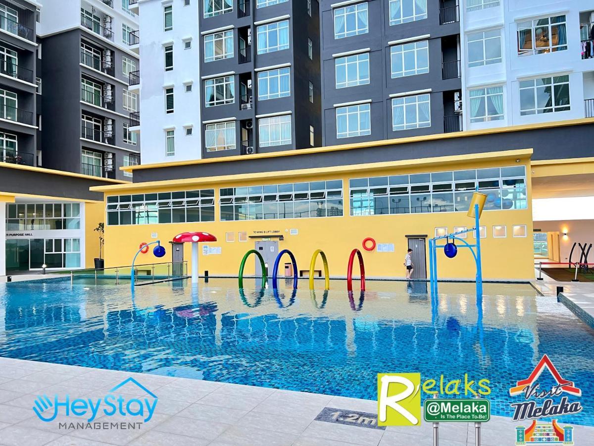 Novo 8 Residence Bachang By Heystay Management Kampong Tambak Luaran gambar