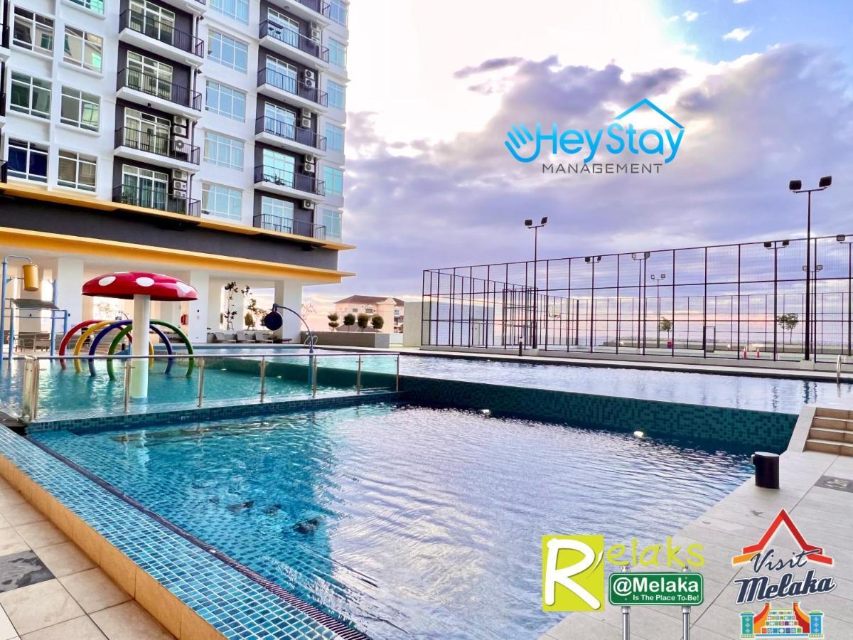 Novo 8 Residence Bachang By Heystay Management Kampong Tambak Luaran gambar