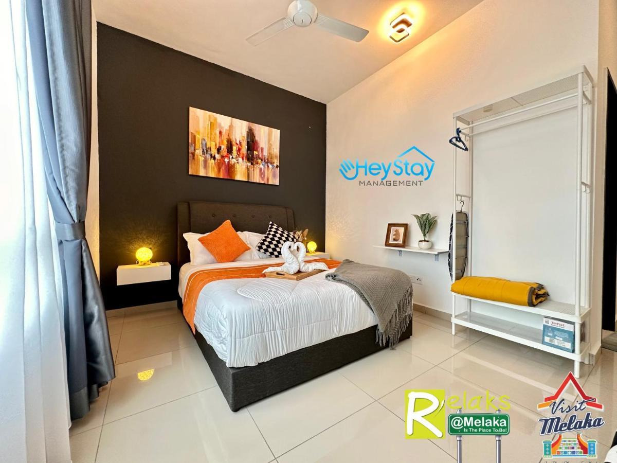 Novo 8 Residence Bachang By Heystay Management Kampong Tambak Luaran gambar
