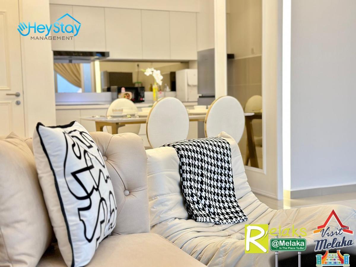 Novo 8 Residence Bachang By Heystay Management Kampong Tambak Luaran gambar