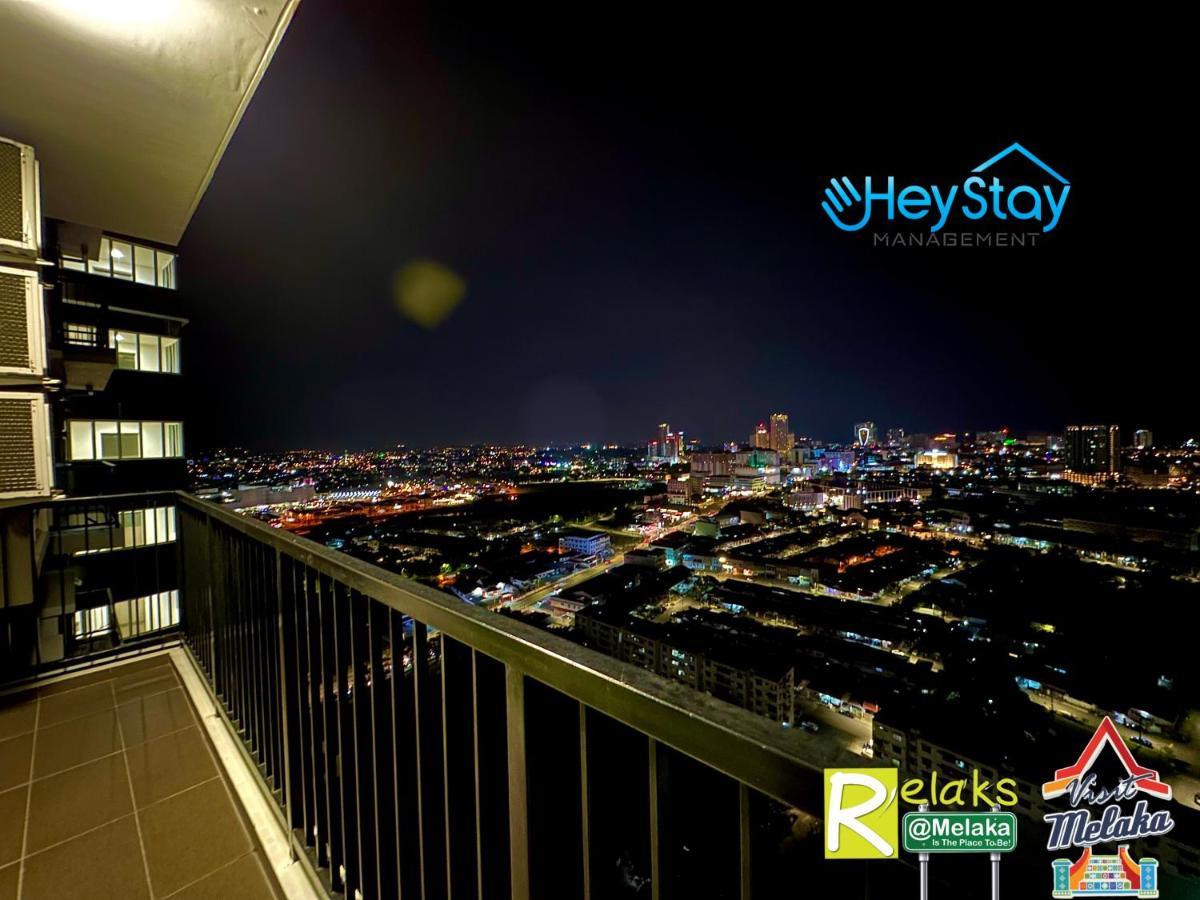 Novo 8 Residence Bachang By Heystay Management Kampong Tambak Luaran gambar